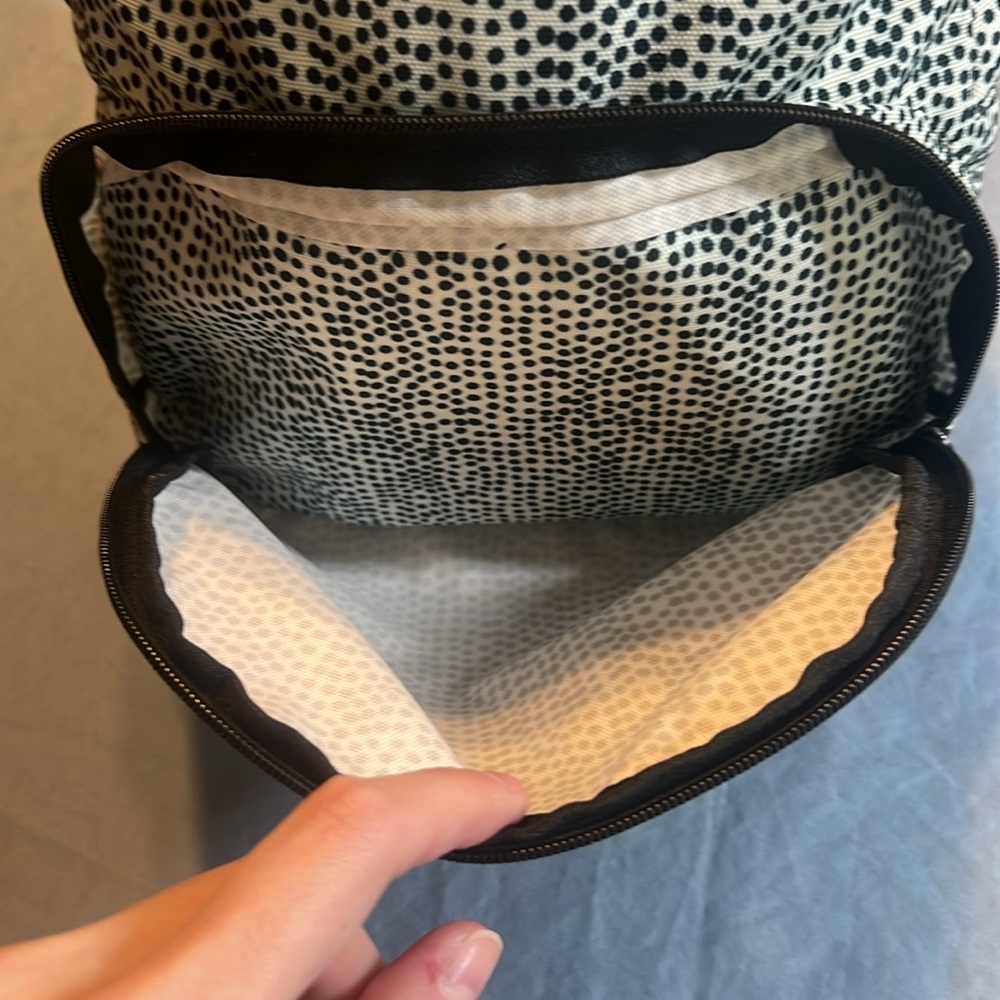NWOT Roxy Black and White Polka Dot Backpack - Picture 2 of 6